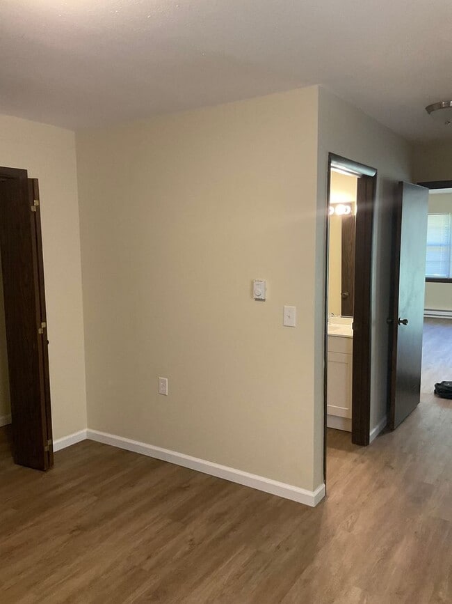 Photo - Deepwater Apartments Unidad 10