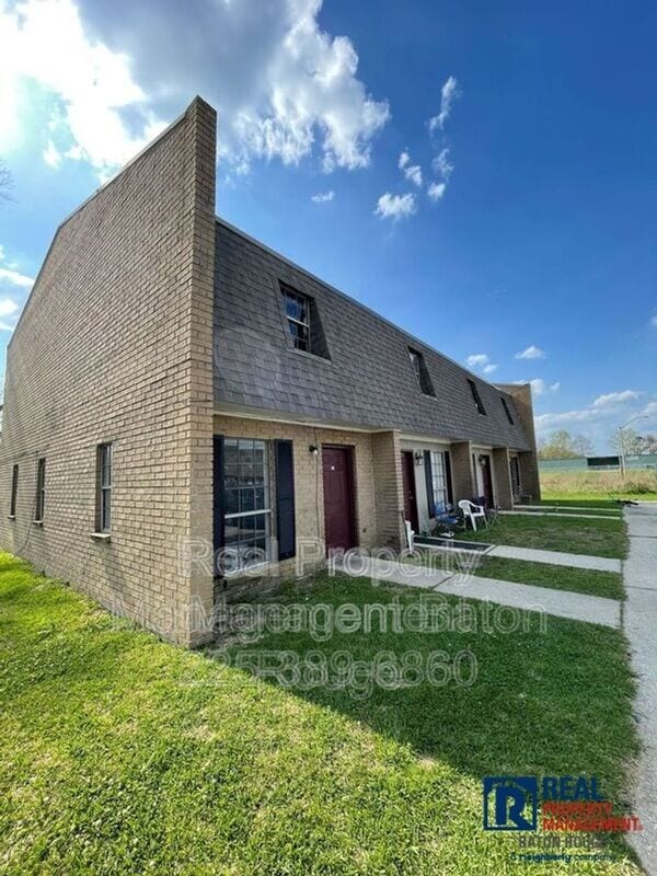 Building Photo - 750 Hospital Rd