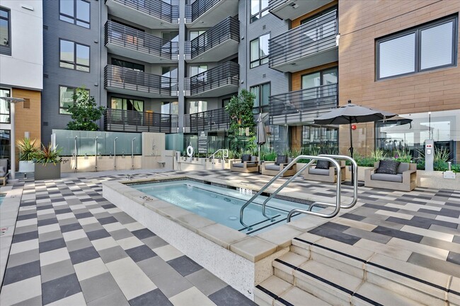 Pool and Hot Spa - 3578 Rambla Place Condo Unit 705