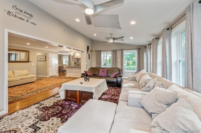 Photo - 516 Almena Ave