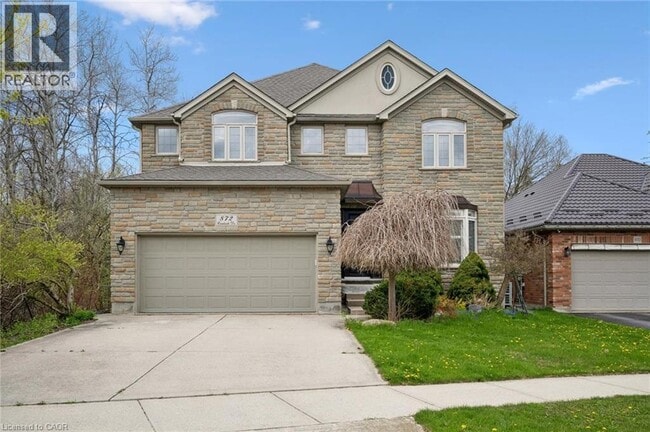 Photo - 872 Creekside Dr