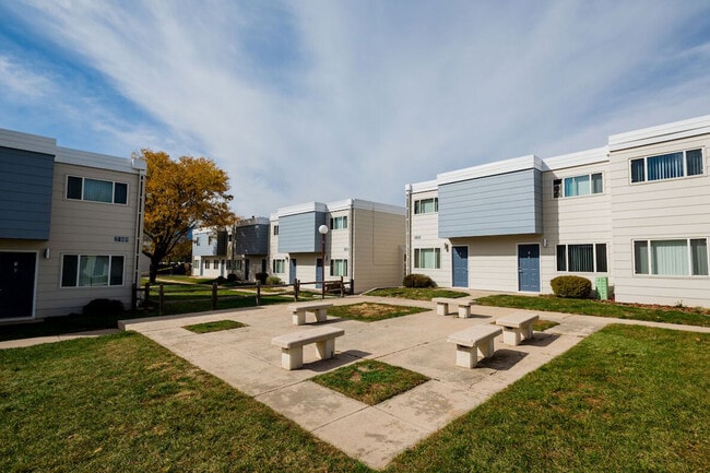 WHITNEY YOUNG MANOR