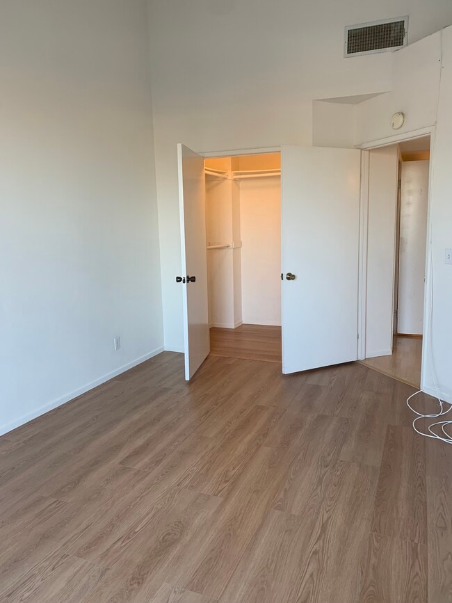 Photo - 865 S B St Unit 865 South B St.