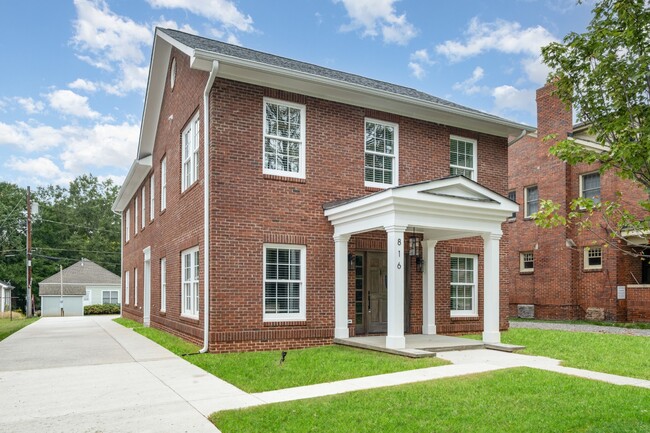 Photo - 816 Walnut Ave