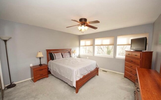 Photo - 10L Dennison Dr Unit Lake view