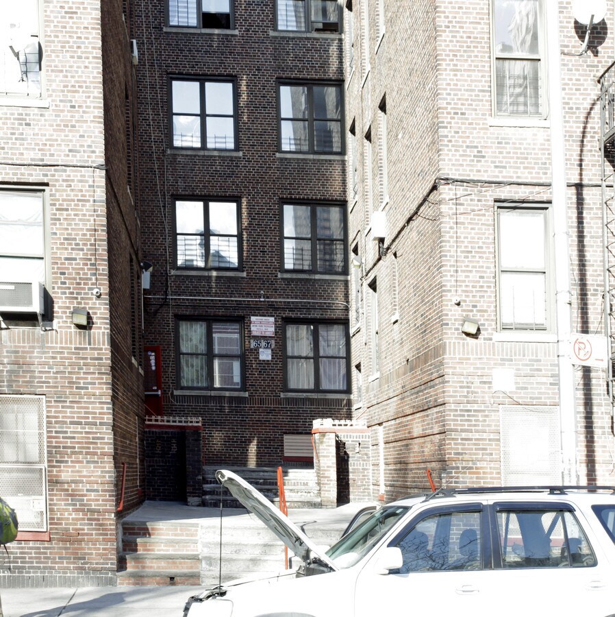 Photo - 65 E 175TH ST