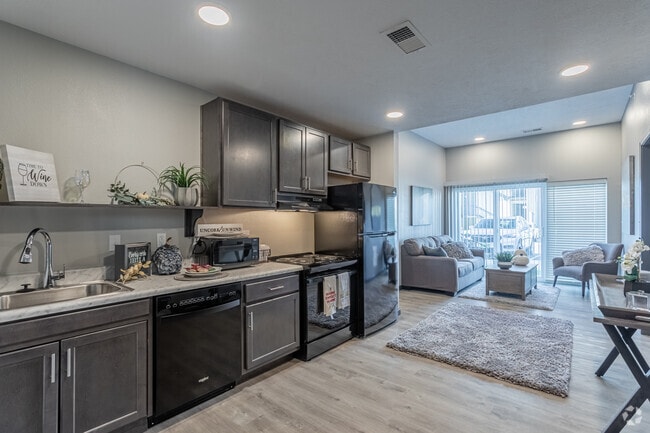 2BR, 2BA - 730SF (Model Unit) - The Crossings at East Cherry