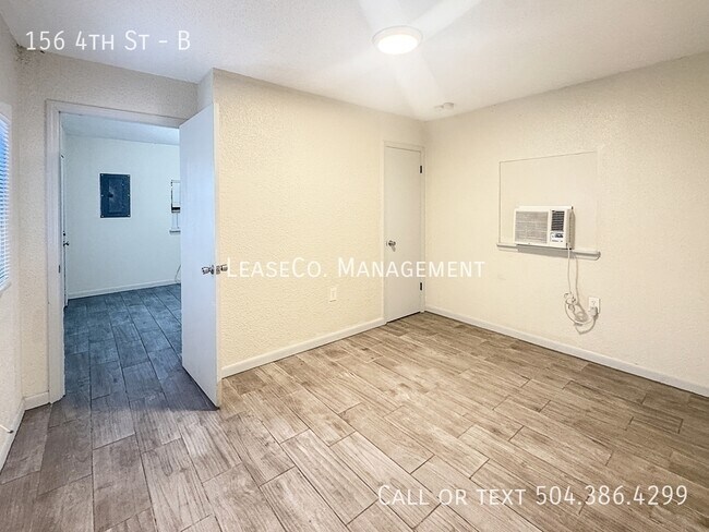 Photo - 156 4th St Unit B
