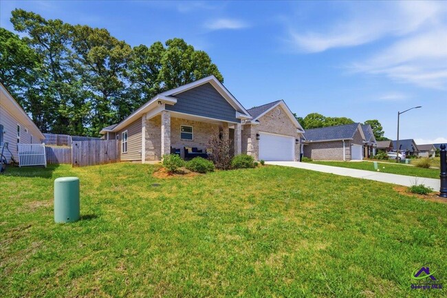 Photo - 103 Hawks Rdg Trce