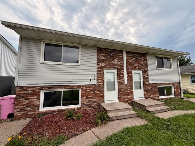 Building Photo - 720 7th St Unit 718