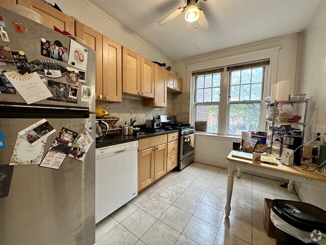 Building Photo - 25 Mount Hood Rd Unit 3 Rental