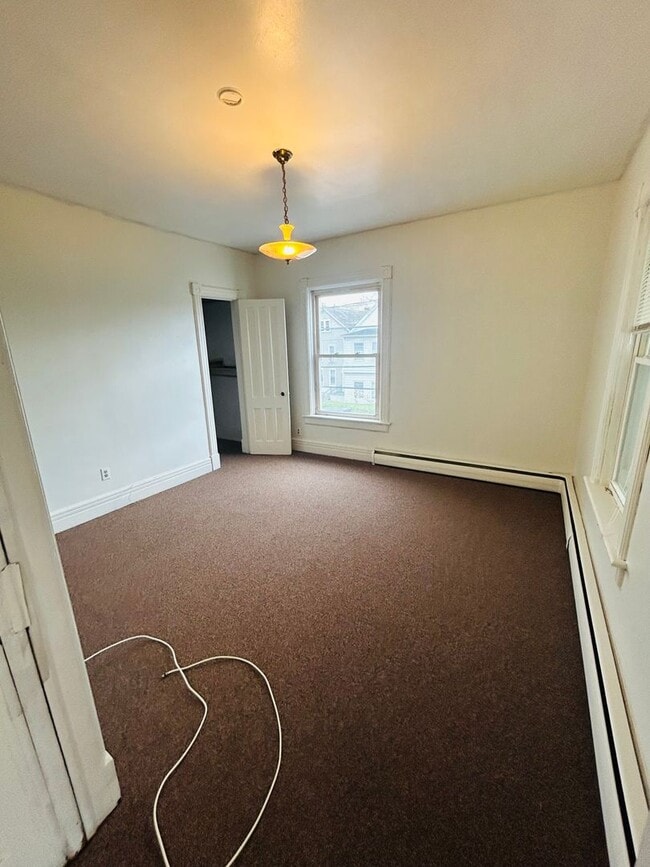 Photo - 219 W Main St Unidad 2nd Floor