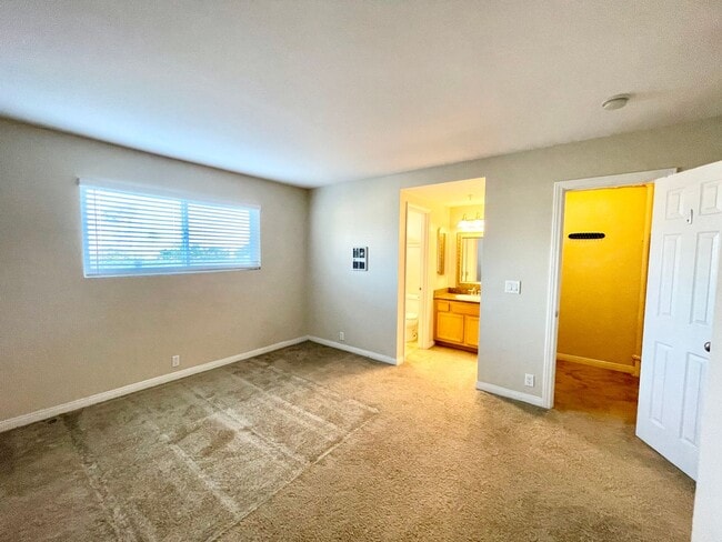 Photo - Beautiful 2BD/2BA Condo With Two Parking Spaces in PB Unidad 11