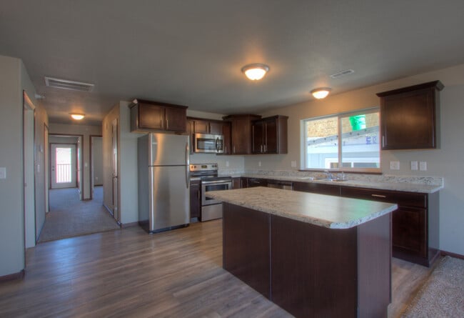 Photo - Stonegate Community