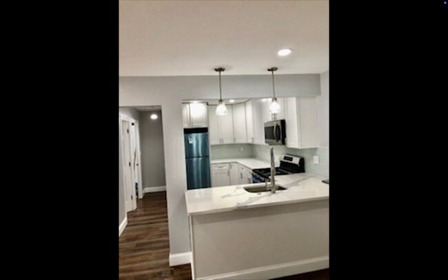 Photo - 32 Juniper St Apartment Unit #1