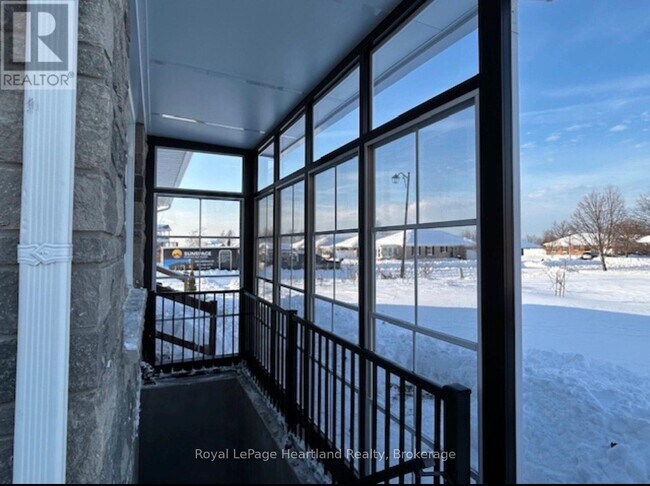 Photo - 206 Shearwater Trl