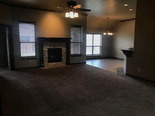 Photo - 3 Bed + Office - Edmond North - Spacious Home