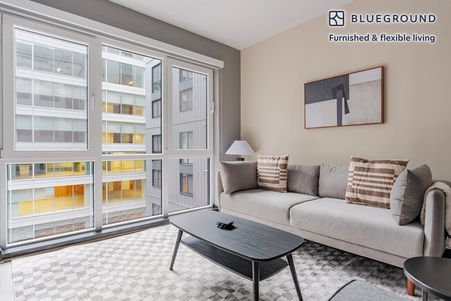 Building Photo - 1313 L St NW Rental