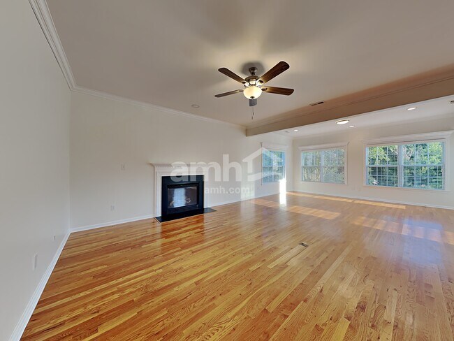 Photo - 110 Mercer Dr