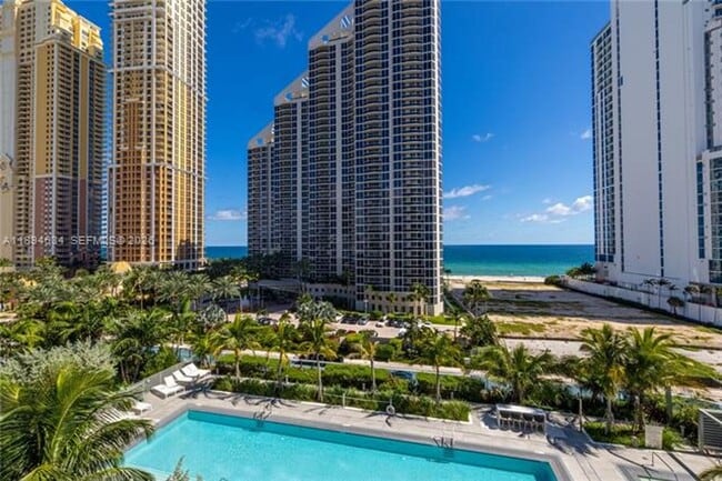 Photo - 17550 Collins Ave Unidad 17550 Collins Ave # 703