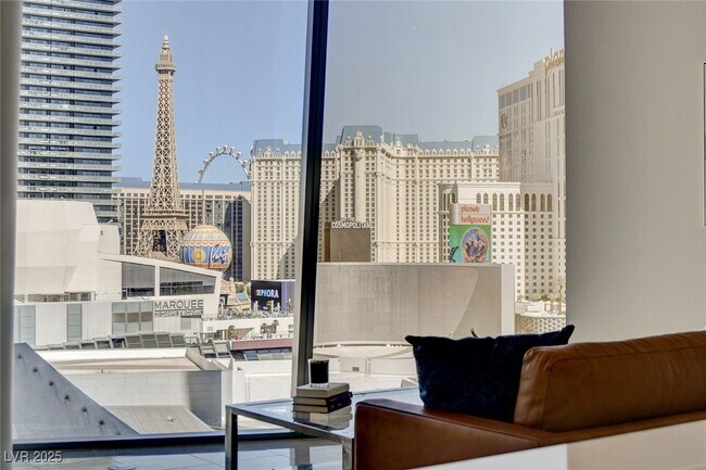 Building Photo - 3726 S Las Vegas Blvd Unit 901