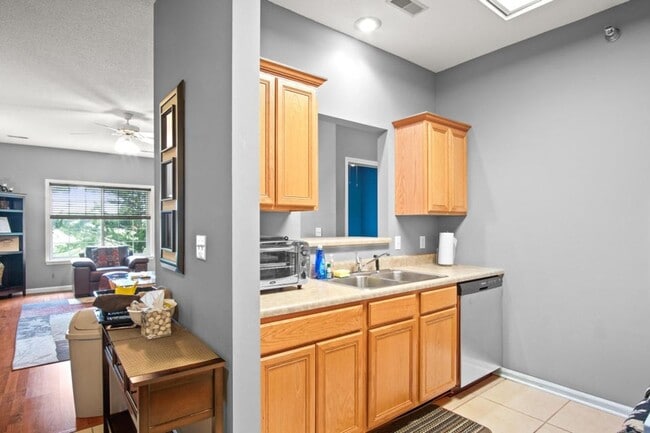 Photo - Easy living Condo with 1 car garage! Unit 508