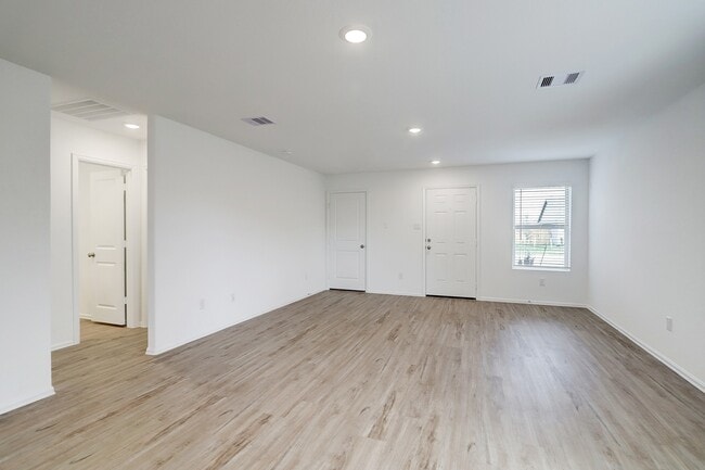 4134 Zavala Ml St