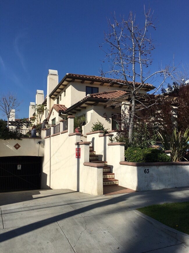 63 Harkness Ave