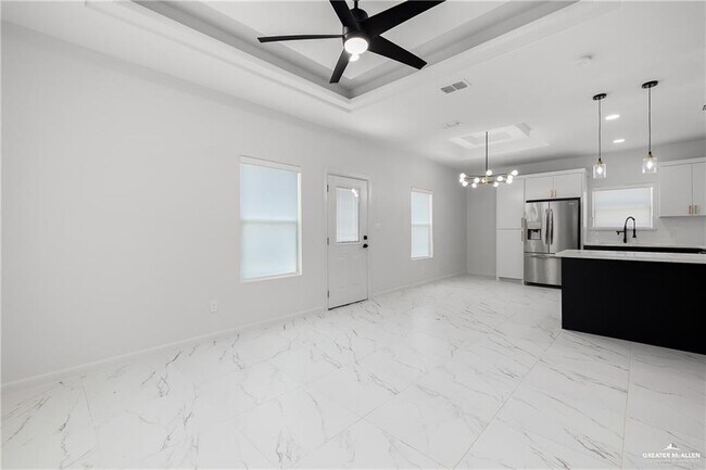 Photo - 11 E Hibiscus Ave Unit 1