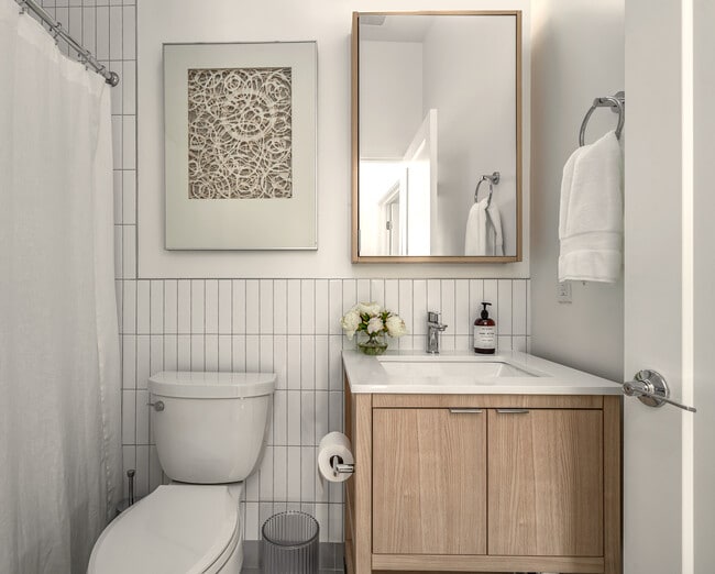 Secondary Baths w/ Tubs