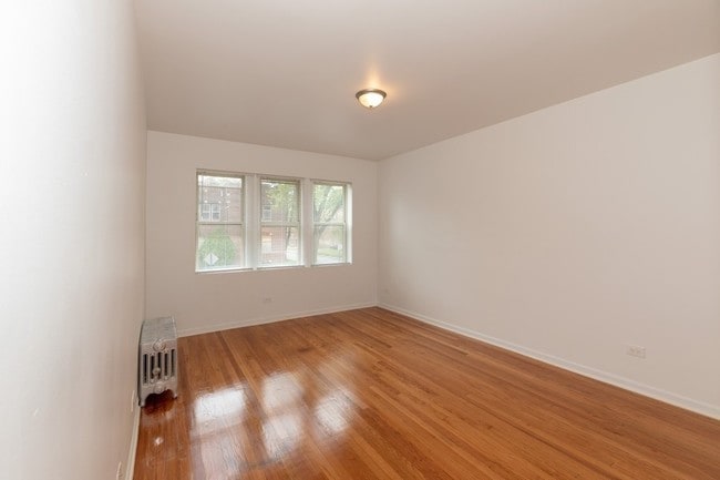 Photo - 8001-03 S Muskegon Ave