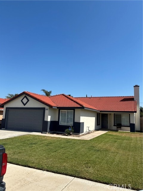 Photo - 17835 Dianthus Ave