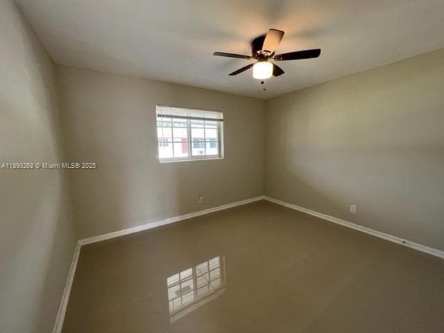 Photo - 946 Laurel Dr