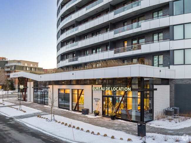 Entrée - Central Parc Laval