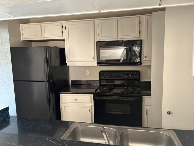 Photo - 1733 Crest Grove Dr