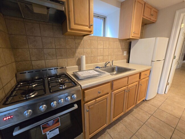 Photo - 313 N 34th St Unidad LLR