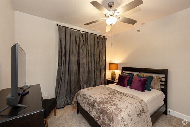 2BR, 2BA - 1,022SF - Second Bedroom