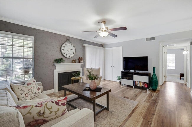 Photo - 5300 Keller Springs Rd Unit ID1019578P