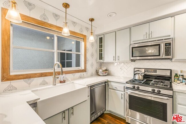 Photo - 14050 Magnolia Blvd Unidad 312