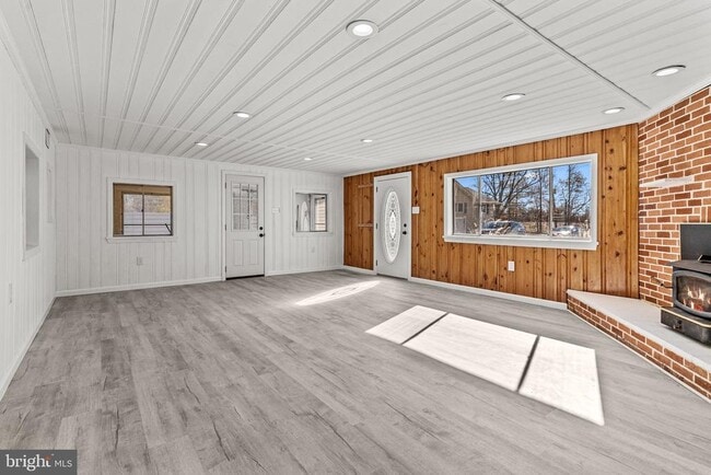 Photo - 5 Chairville Rd