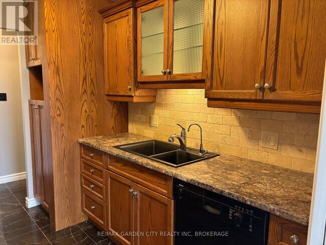Photo - 162 Martindale Rd Unit 207