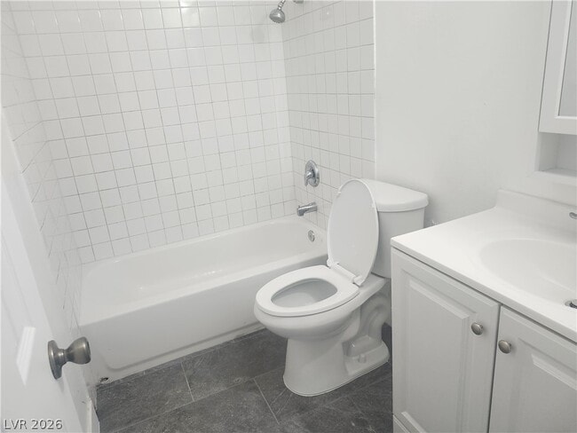 Photo - 3437 E Cheyenne Ave Unidad C