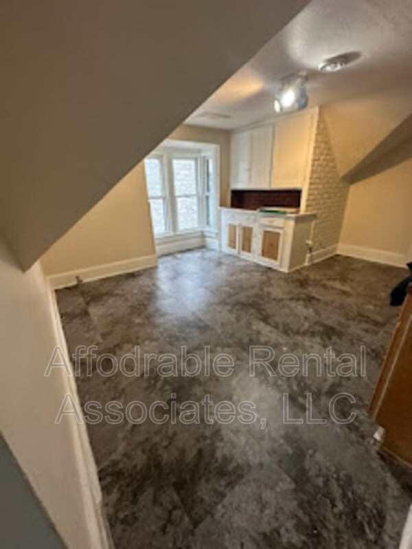 Photo - 1569 S 10th St Unit Upper Front 3
