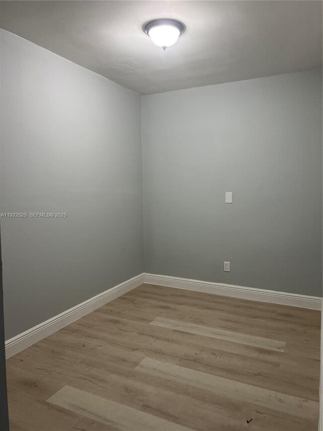 Photo - 9710 SW 161st St