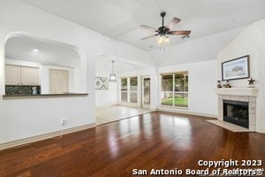 Photo - 18914 Surrey Wood