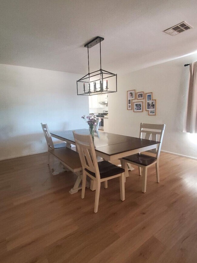 Photo - 1520 W Encanto Blvd