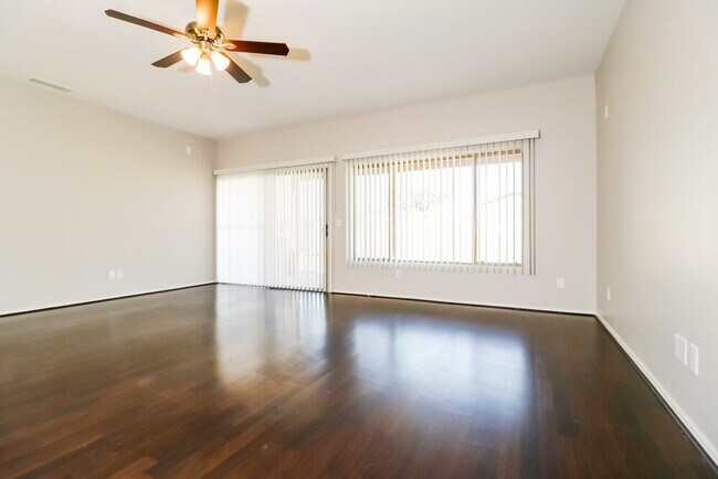 Photo - 5302 S 52nd Dr