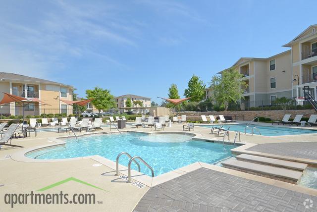 Piscina - The Connection at Athens