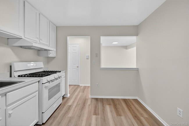 Photo - 10-12-12 Chestnut St Unit B108