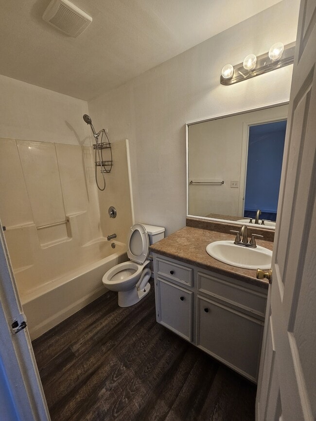 Photo - 409 E Kerr Ave